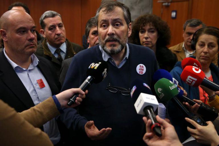 NEGOCIAÇÕES ENTRE GOVERNO E PROFESSORES TERMINAM SEM ACORDO