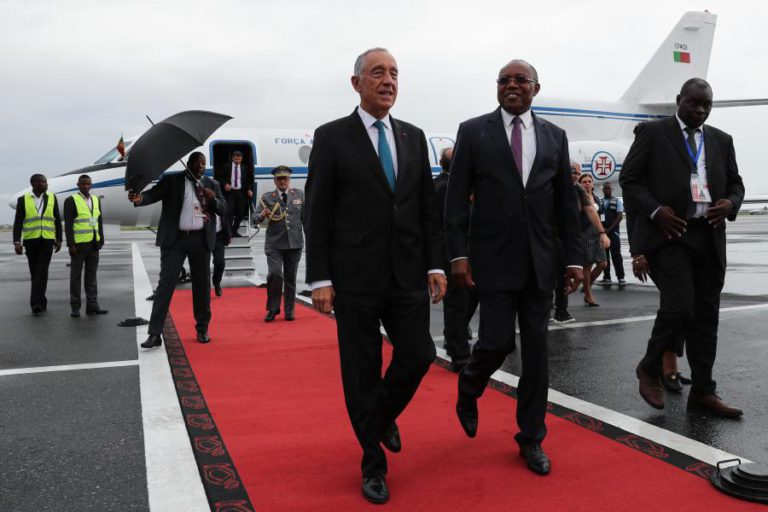 ESTÁ A TRABALHAR-SE A “TODO O VAPOR”, DIZ MARCELO SOBRE DÍVIDAS ÀS EMPRESAS PORTUGUESAS