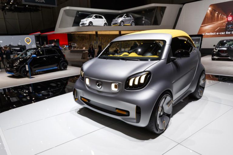 EMPRESA ALEMÃ DAIMLER VAI DEIXAR DE PRODUZIR VIATURAS SMART EM FRANÇA