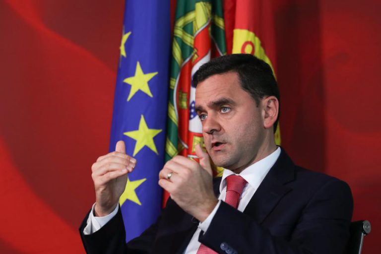 PS PROPÕE NO SEU MANIFESTO UM NOVO PLANO DE INVESTIMENTO PARA A EUROPA