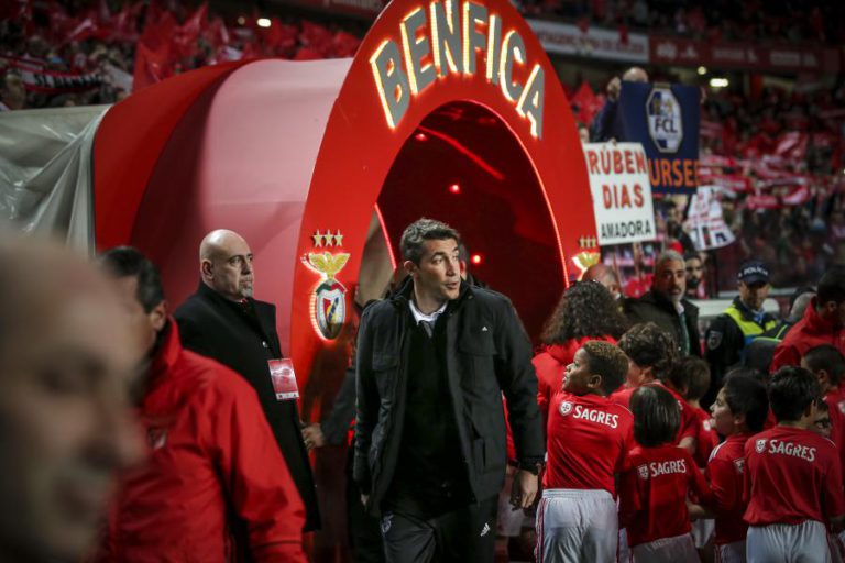 LAGE DIZ QUE O MAIS IMPORTANTE É POTENCIAR AO MÁXIMO OS ATLETAS EM PROL DA EQUIPA