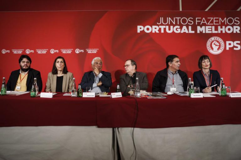 COMISSÃO NACIONAL DO PS TRAVA DISCUSSÃO SOBRE ELEIÇÃO DE DEPUTADOS EM PRIMÁRIAS