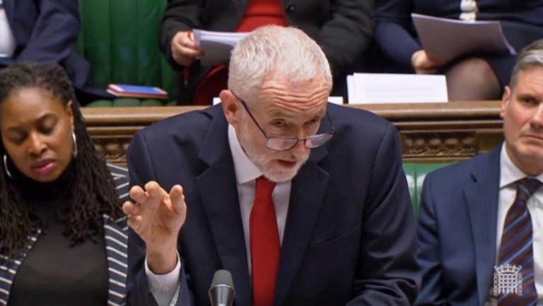 ACORDO NEGOCIADO POR THERESA MAY “ESTÁ MORTO” — LÍDER DA OPOSIÇÃO