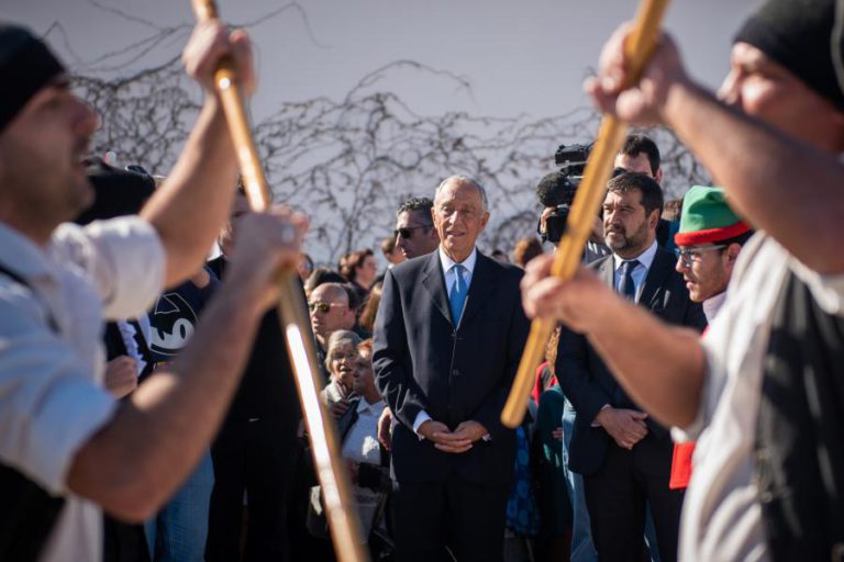 MARCELO DIZ QUE PROMULGOU DIPLOMA SOBRE PROFESSORES PARA PERMITIR PROGRESSÕES ESTE ANO