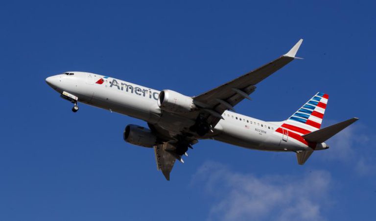AMERICAN AIRLINES SUSPENDE VOOS PARA A VENEZUELA POR SEGURANÇA