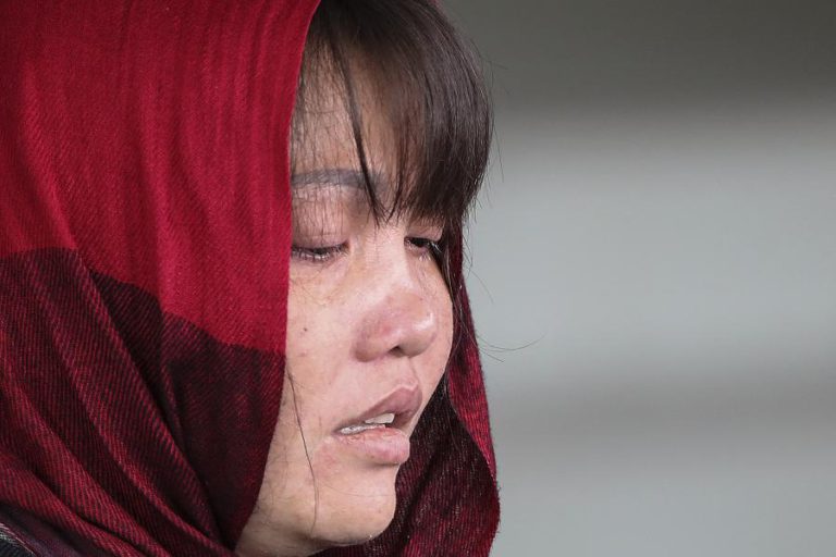 TRIBUNAL RECUSA LIBERTAR VIETNAMITA ACUSADA DE MATAR MEIO-IRMÃO DE KIM JONG-UN