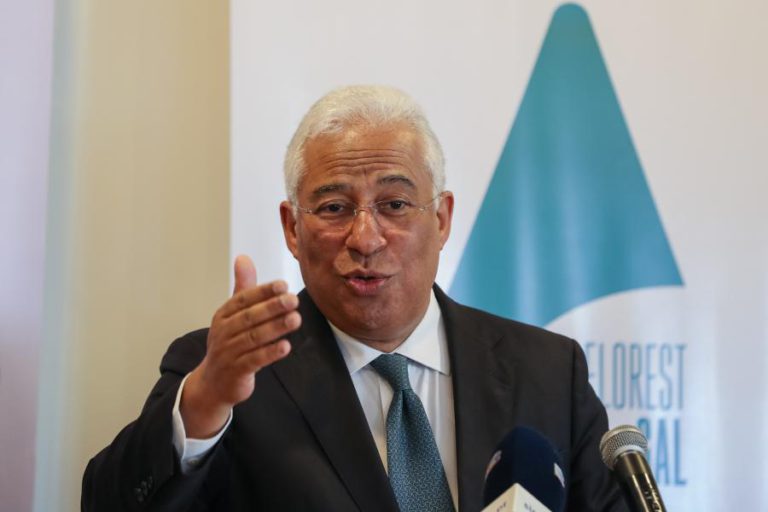 5G: NÃO DEPENDE DA MARCA DO TELEMÓVEL SER OU NÃO ESCUTADO, DIZ COSTA