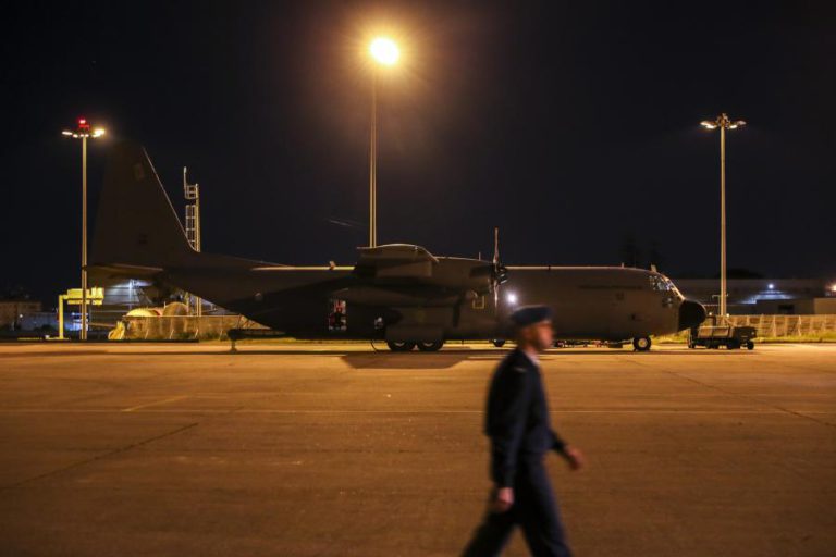 PRIMEIRO C-130 PORTUGUÊS COM APOIO CHEGOU À BEIRA, EM MOÇAMBIQUE