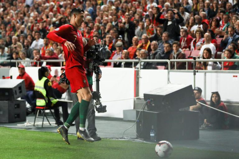 CRISTIANO RONALDO SOFREU LESÃO SEM GRAVIDADE NA COXA DIREITA