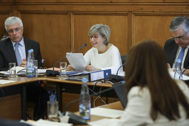 UTENTES À ESPERA DE CONSULTA OU CIRURGIA HÁ MAIS DE UM ANO DEVEM SER ATENDIDOS ATÉ FINAL 2019