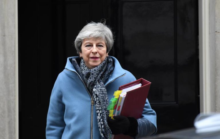 THERESA MAY AVISA QUE VOTAÇÃO DE HOJE É “ÚLTIMA OPORTUNIDADE”