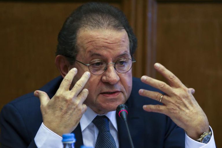 CONSTÂNCIO ATRIBUI “EXPLOSÃO” DO MALPARADO À CRISE E NÃO A MÁS PRÁTICAS