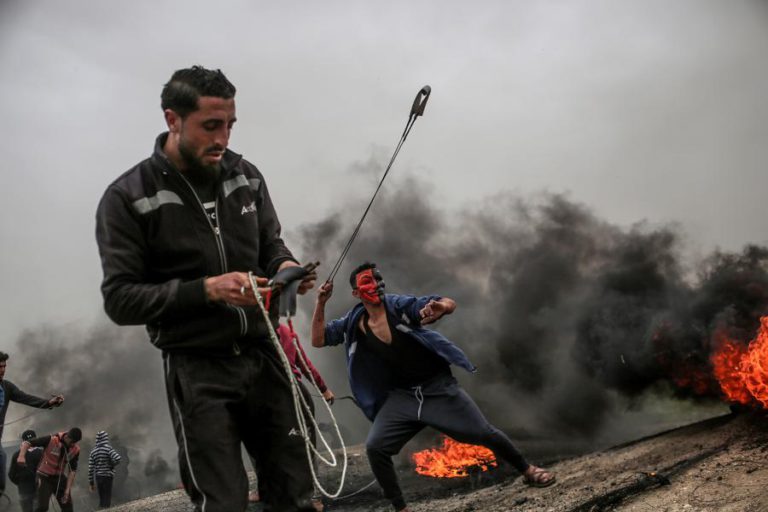 SOBE PARA QUATRO NÚMERO DE MORTOS NAS MANIFESTAÇÕES NA FRONTEIRA ENTRE GAZA E ISRAEL