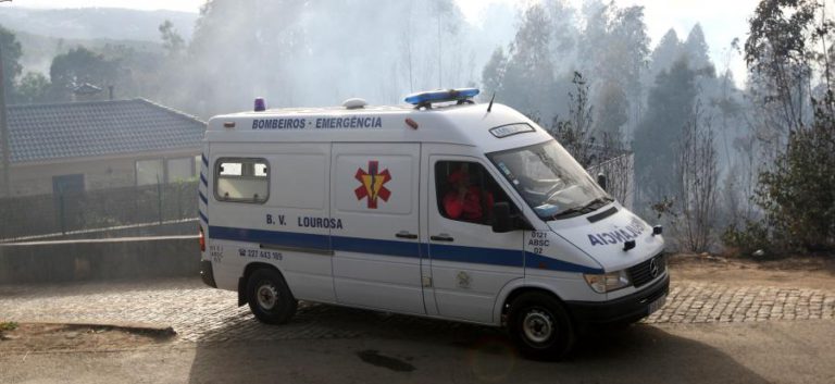 DIREÇÃO DOS BOMBEIROS DE LOUROSA DEMITE-SE EM BLOCO
