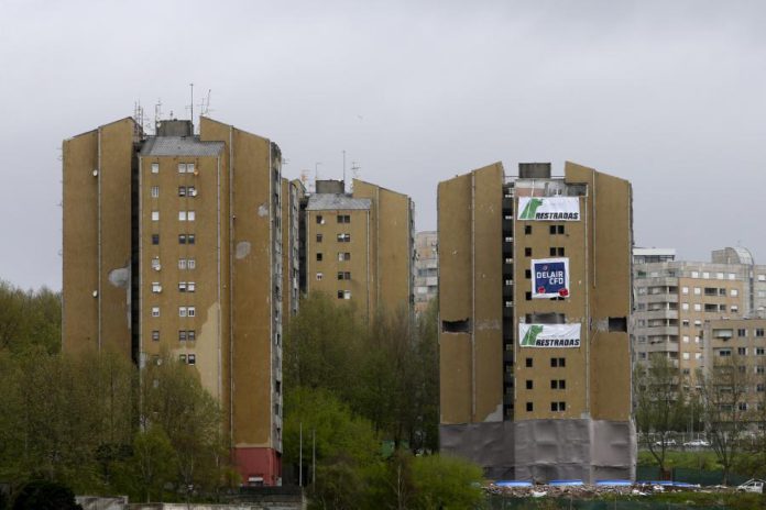 15994447.jpg