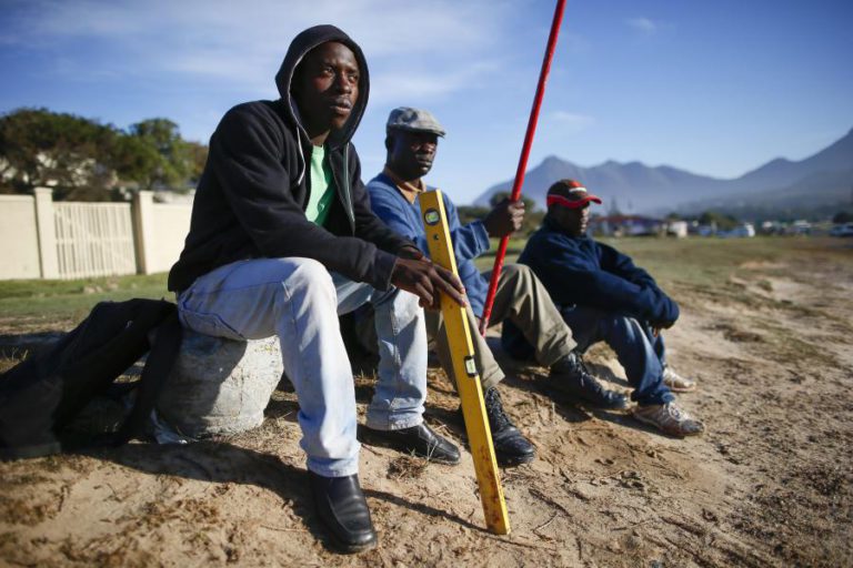 IDAI: ZIMBABUÉ REVÊ PARA 344 NÚMERO DE MORTOS PROVOCADOS POR PASSAGEM DO CICLONE