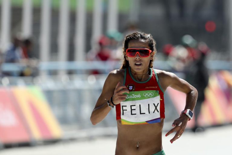 DULCE FÉLIX  OITAVA EM MEIA MARATONA NO JAPÃO