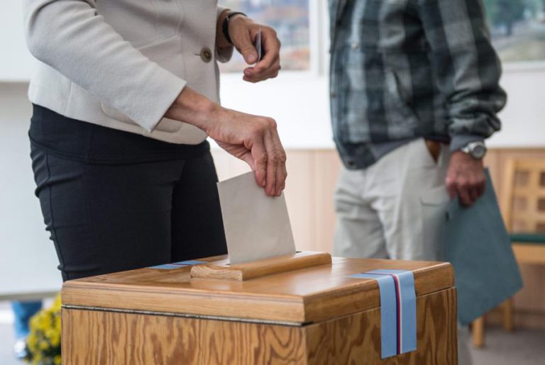 EUROPEIAS: ONZE ESTADOS-MEMBROS VÃO CONCORRER COM QUOTAS PARA PARIDADE