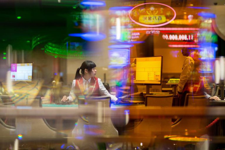 RECEITAS DOS CASINOS DE MACAU RECUAM 0,4% EM MARÇO