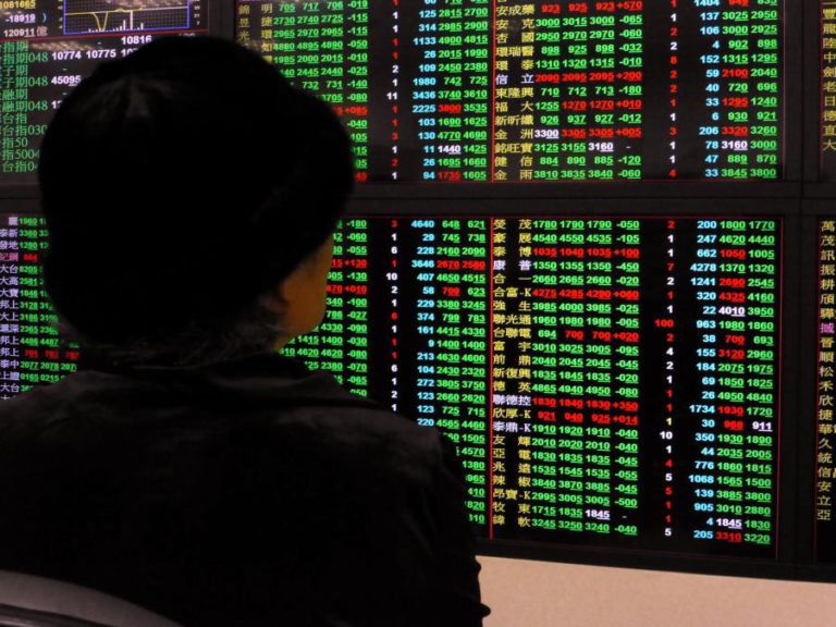 BOLSA DE XANGAI SOBE 2,58%