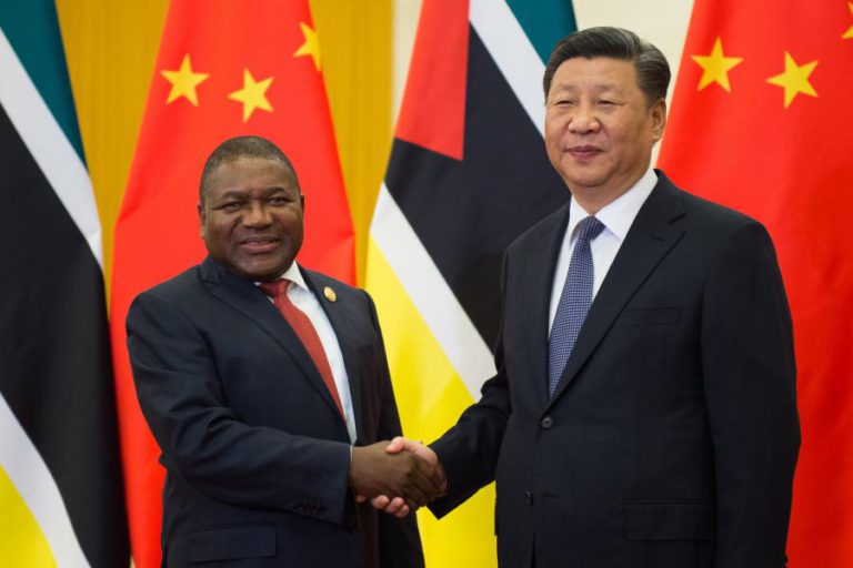 PRESIDENTE MOÇAMBICANO INICIA HOJE VISITA OFICIAL À CHINA