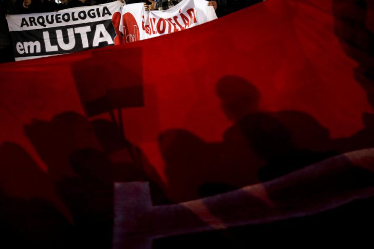 TRABALHADORES DE ARQUEOLOGIA DA DIREÇÃO DO PATRIMÓNIO CULTURAL MARCAM GREVE PARA DIA 23