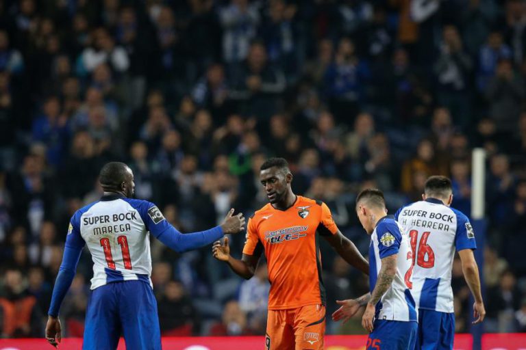 FC PORTO PROCURA VENCER EM PORTIMÃO E PRESSIONAR BENFICA