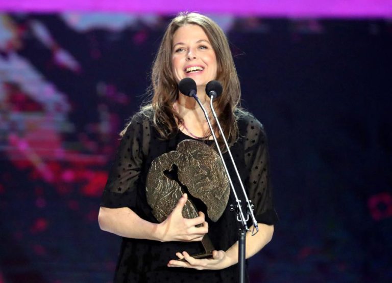 CICLO DESOBEDOC VOLTA AO PORTO COM CINEMA PARA “PENSAR O MUNDO” E O FASCISMO