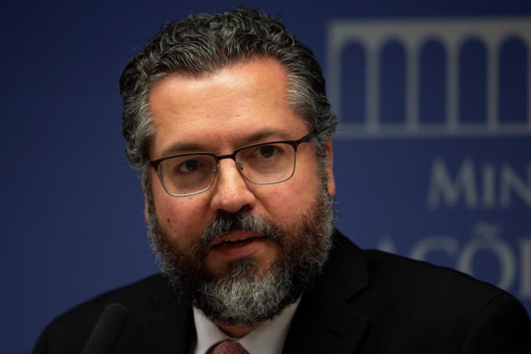 BRASIL QUER ESTENDER À AMÉRICA DO SUL EIXO DIPLOMÁTICO EUA-EUROPA