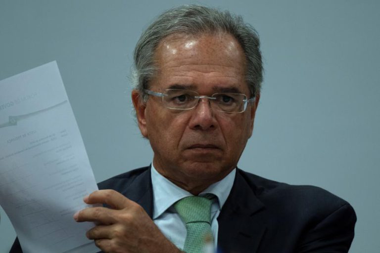 MINISTRO DA ECONOMIA BRASILEIRO DIZ QUE PAÍS GASTOU DEZ VEZES MAIS COM PENSÕES DO QUE EDUCAÇÃO
