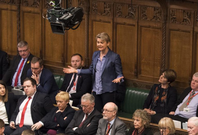 GRUPO DE DEPUTADOS AVANÇA COM PROJETO DE LEI PARA IMPEDIR ‘BREXIT’ SEM ACORDO