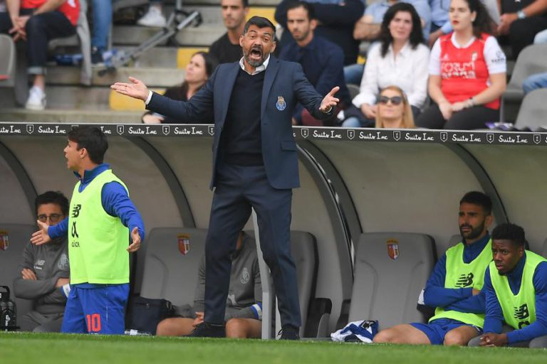 SÉRGIO CONCEIÇÃO SUSPENSO POR OITO DIAS