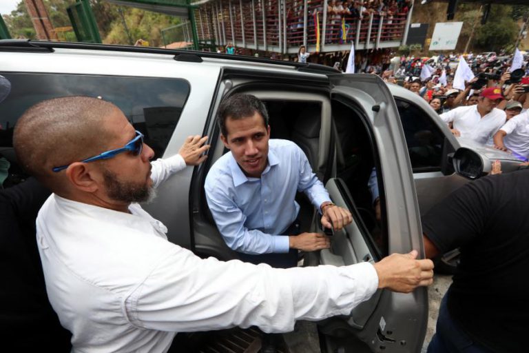 AUTOPROCLAMADO PRESIDENTE INTERINO DA VENEZUELA DESVALORIZA ORDEM DE LEVANTAMENTO DA SUA IMUNIDADE PARLAMENTAR