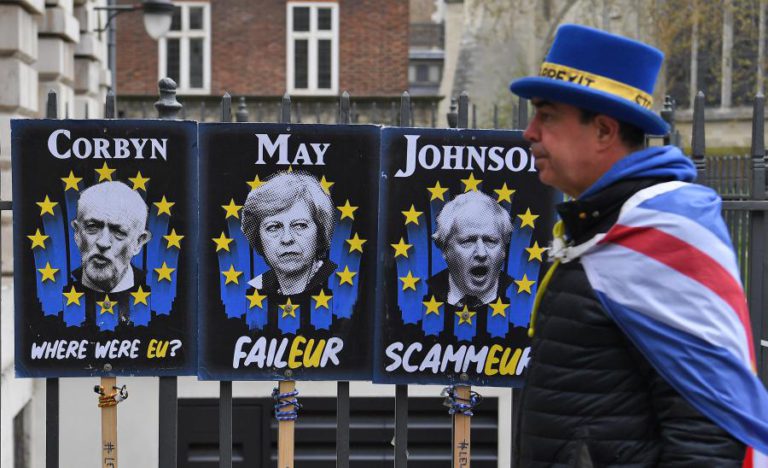 PM BRITÂNICA ANUNCIA QUE REINO UNIDO VAI PEDIR NOVO ADIAMENTO CURTO DO ‘BREXIT’