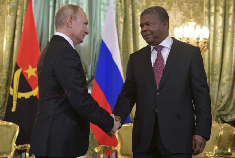 PUTIN QUER INTENSIFICAR COOPERAÇÃO COM ANGOLA NA EXTRAÇÃO DE DIAMANTES E PESCAS
