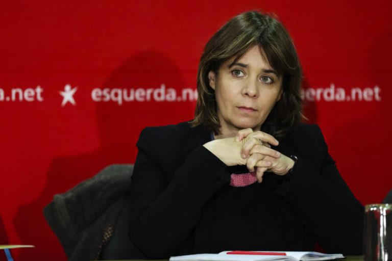 CATARINA MARTINS ASSUME “EXIGÊNCIAS CLARAS” NA NEGOCIAÇÃO DO SNS COM O GOVERNO