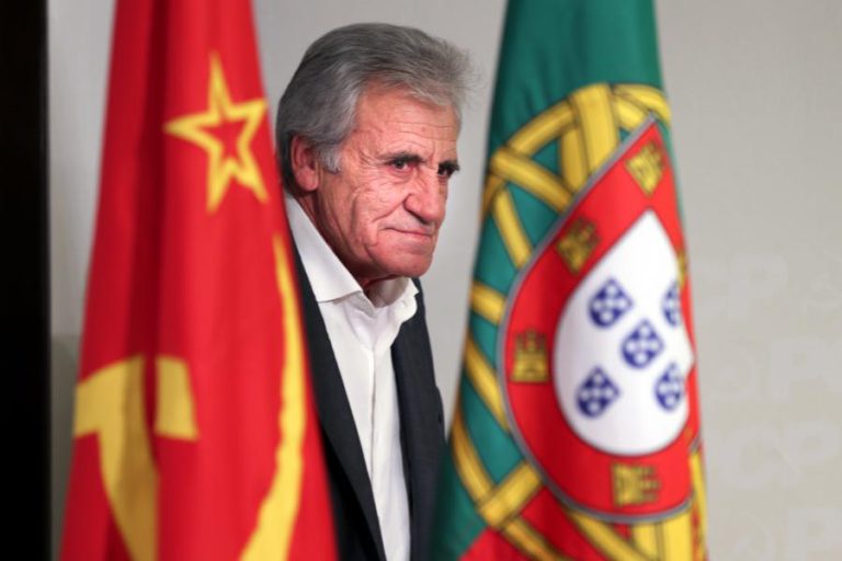 JERÓNIMO SUBLINHA COESÃO DO PCP E NEGA REBELIÃO CONTRA A “GERINGONÇA”