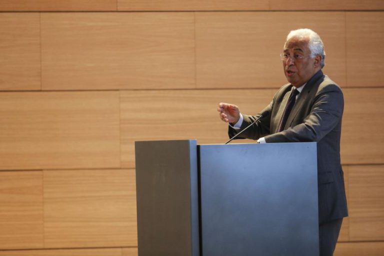 BREXIT: NENHUM PAÍS “POR MAIOR QUE SEJA” PODE VIVER MELHOR FORA DA EU, DIZ COSTA