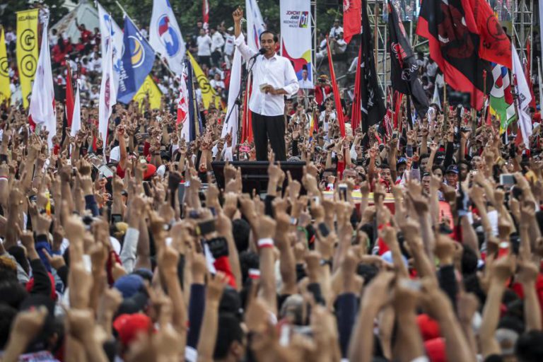 CAMPANHA ELEITORAL TERMINA NA INDONÉSIA COM JOKO WIDODO A MANTER LIDERANÇA NAS SONDAGENS