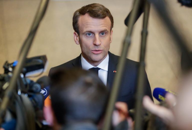MACRON ADIA DISCURSO À NAÇÃO POR CAUSA DE INCÊNDIO À CATEDRAL NOTRE-DAME