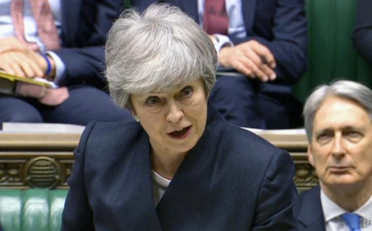 THERESA MAY ADMITE QUE ENTENDIMENTO COM TRABALHISTAS VAI SER DIFÍCIL