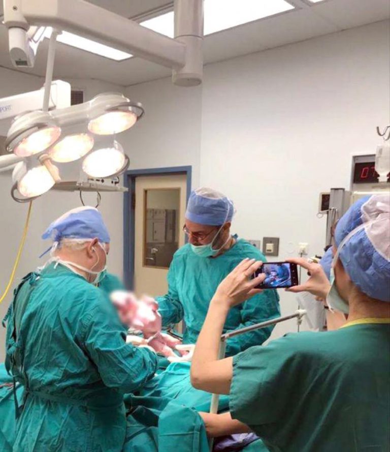 BEBÉ CONCEBIDO ‘IN VITRO’ COM ADN DE TRÊS PESSOAS DIFERENTES NASCEU NA GRÉCIA