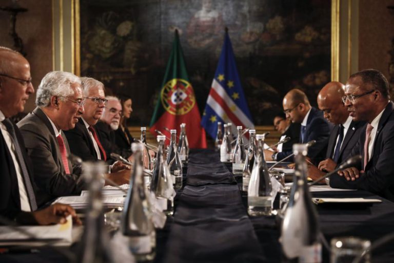 PORTUGAL E CABO VERDE ASSINAM 10 ACORDOS DE COOPERAÇÃO