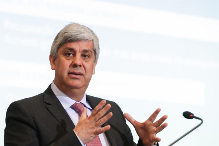 GOVERNO VÊ DÍVIDA PÚBLICA ABAIXO DE 100% DO PIB EM 2023