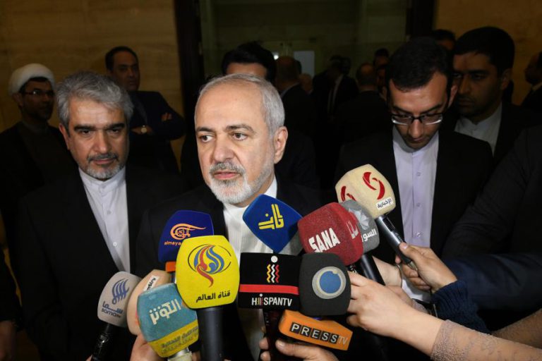 IRÃO DIZ QUE ABANDONAR O TRATADO NUCLEAR É UMA DAS SUAS OPÇÕES