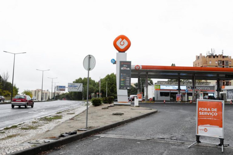 TRANSPORTES SUL DO TEJO SUPRIME ALGUNS SERVIÇOS DEVIDO À FALTA DE COMBUSTÍVEL