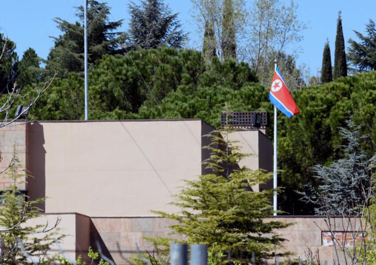 EUA EMITEM MANDADO DE CAPTURA CONTRA SUPOSTO LÍDER DE ATAQUE À EMBAIXADA DA COREIA DO NORTE EM MADRID