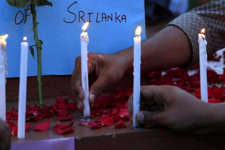 39 TURISTAS DE VÁRIAS NACIONALIDADES ESTÃO ENTRE OS MORTOS NO SRI LANKA