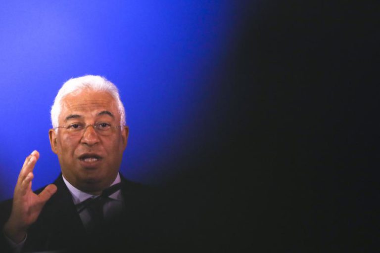 COSTA DIZ QUE SE DÁ “MAIS ATENÇÃO À BIZARRIA” NUMA ALUSÃO AOS NOVOS MOVIMENTOS INORGÂNICOS