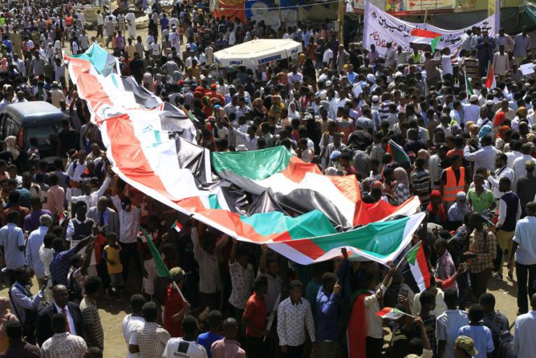 OPOSIÇÃO E JUNTA MILITAR SUDANESA REÚNEM-SE E FAZEM BALANÇO POSITIVO